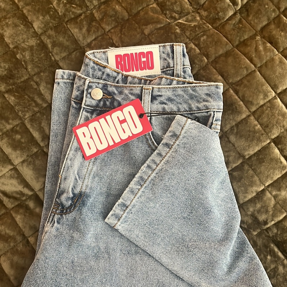 NWT Bongo and Forever 21 collab size 30 boot cut jeans.